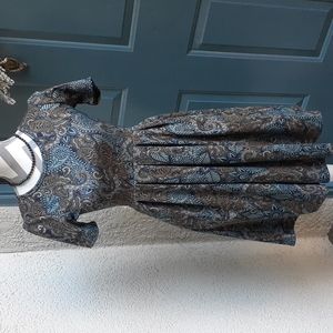 LULAROE paisley print Amelia. Size XS